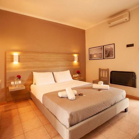 Seimeio Strofilia Hotel Kalogria  Bagian luar foto