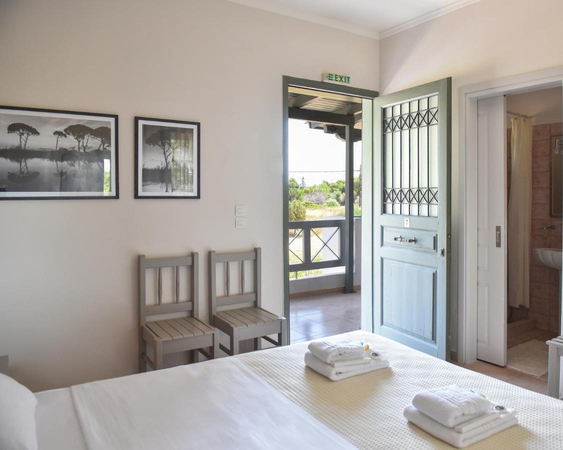Seimeio Strofilia Hotel Kalogria  Bagian luar foto