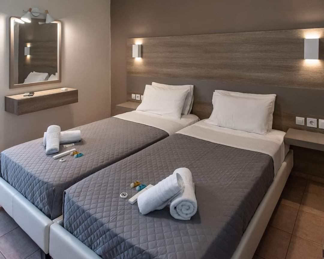 Seimeio Strofilia Hotel Kalogria  Bagian luar foto